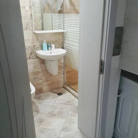 بيت للعطل Aleksandar House *