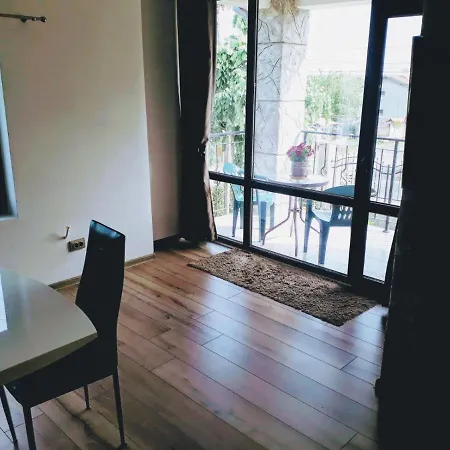 Aleksandar House Dom wakacyjny *